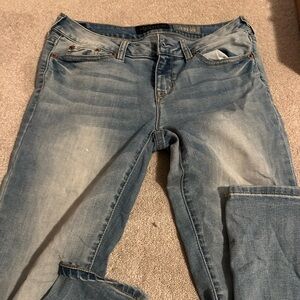 low waisted medium wash aeropostale jeans